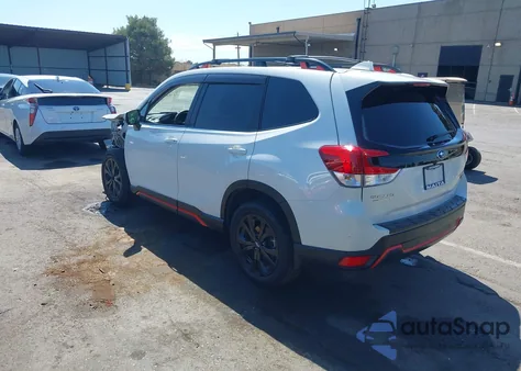 2021 Subaru Forester Sport z USA, uszkodzony, nr VIN JF2SKARC6MH498493